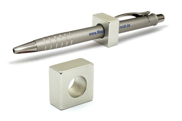 Porte-stylo magnétique, 20 x 20 x 10 mm, trou de 11 mm de diamètre, nickelé